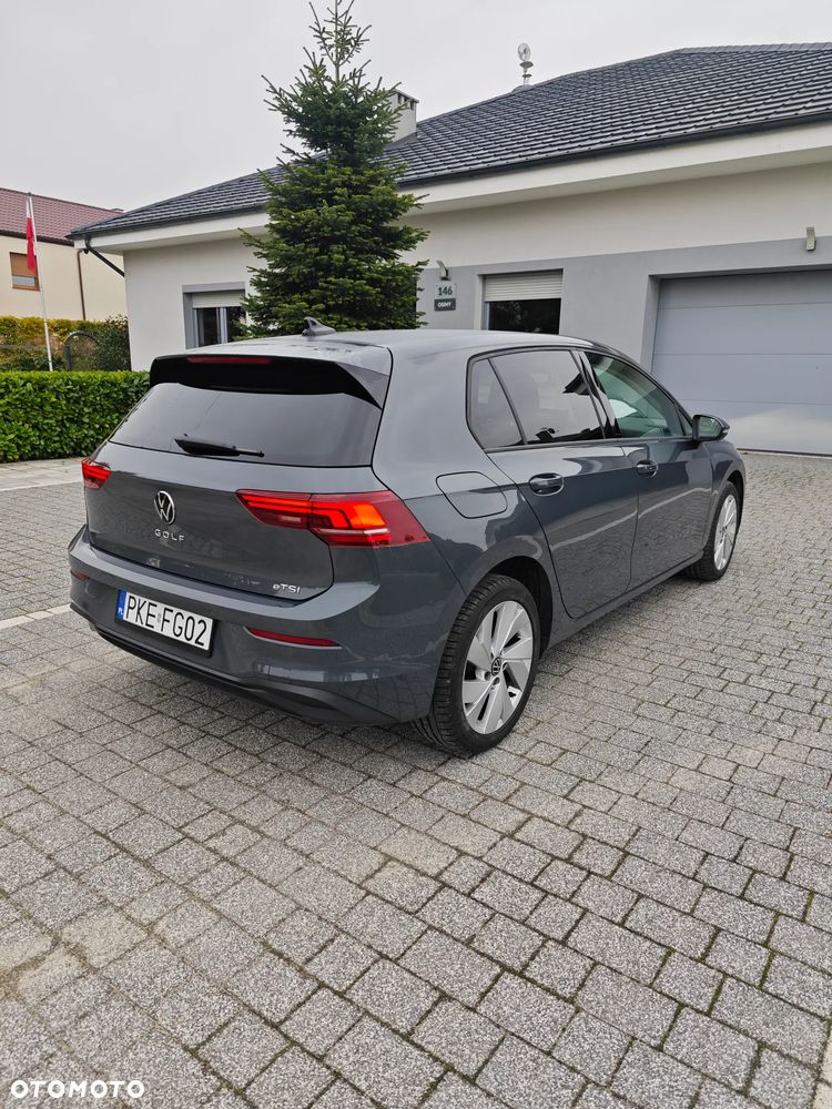 Volkswagen Golf - 8