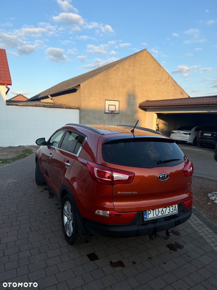 Kia Sportage 2.0 CRDI 4WD Automatik Dream-Team Edition - 3