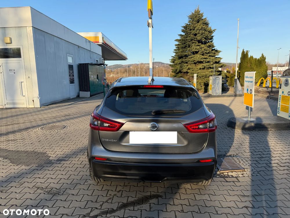 Nissan Qashqai 1.3 DIG-T Tekna - 4