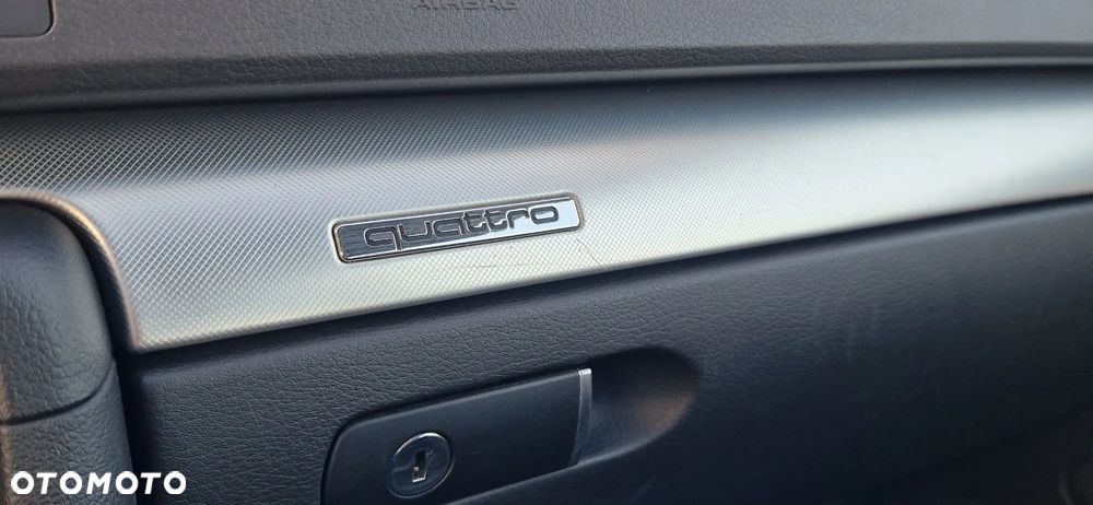 Audi A4 Avant 2.0 T FSI quattro - 22