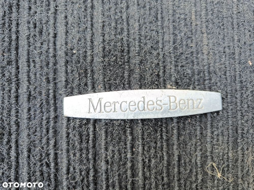 MERCEDES X204 GLK KOMPLET DYWANIKÓW DYWANIKI RYPSOWE CZARNE - 16