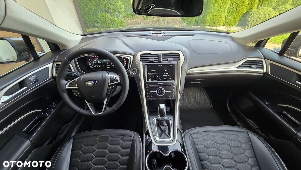 Ford Mondeo Vignale 2.0 EcoBoost - 31