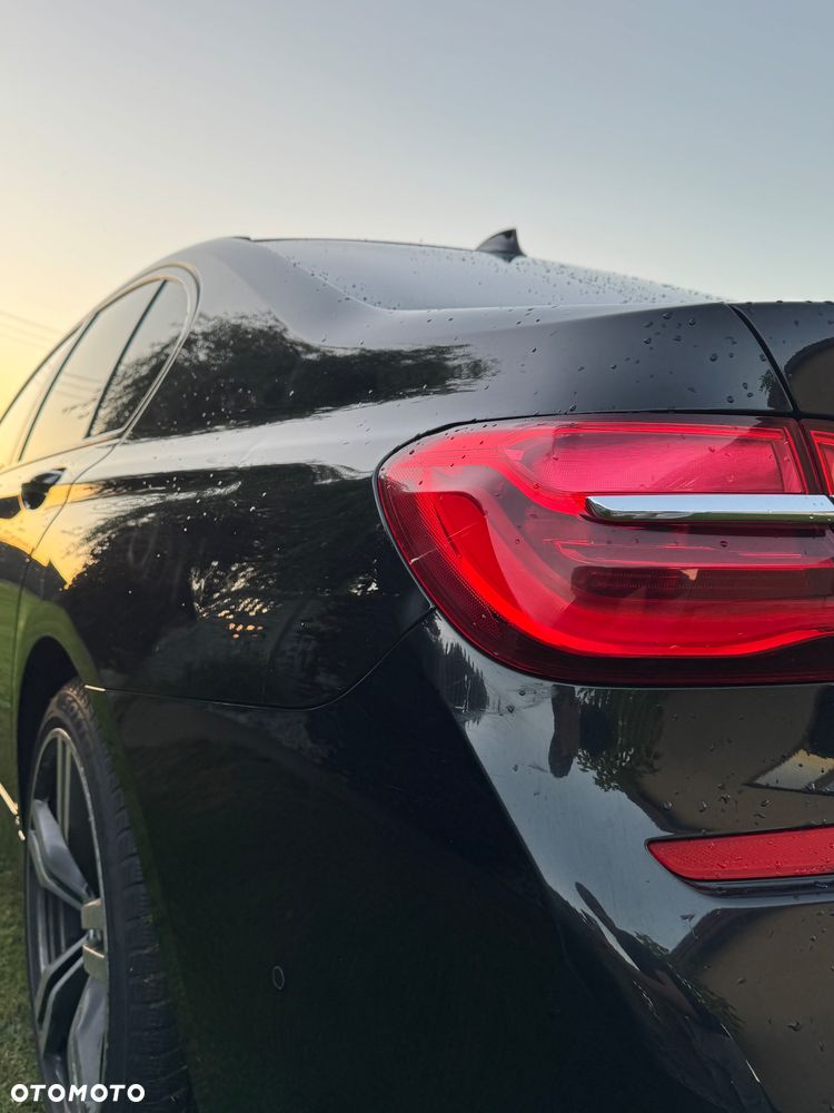 BMW Seria 7 - 11