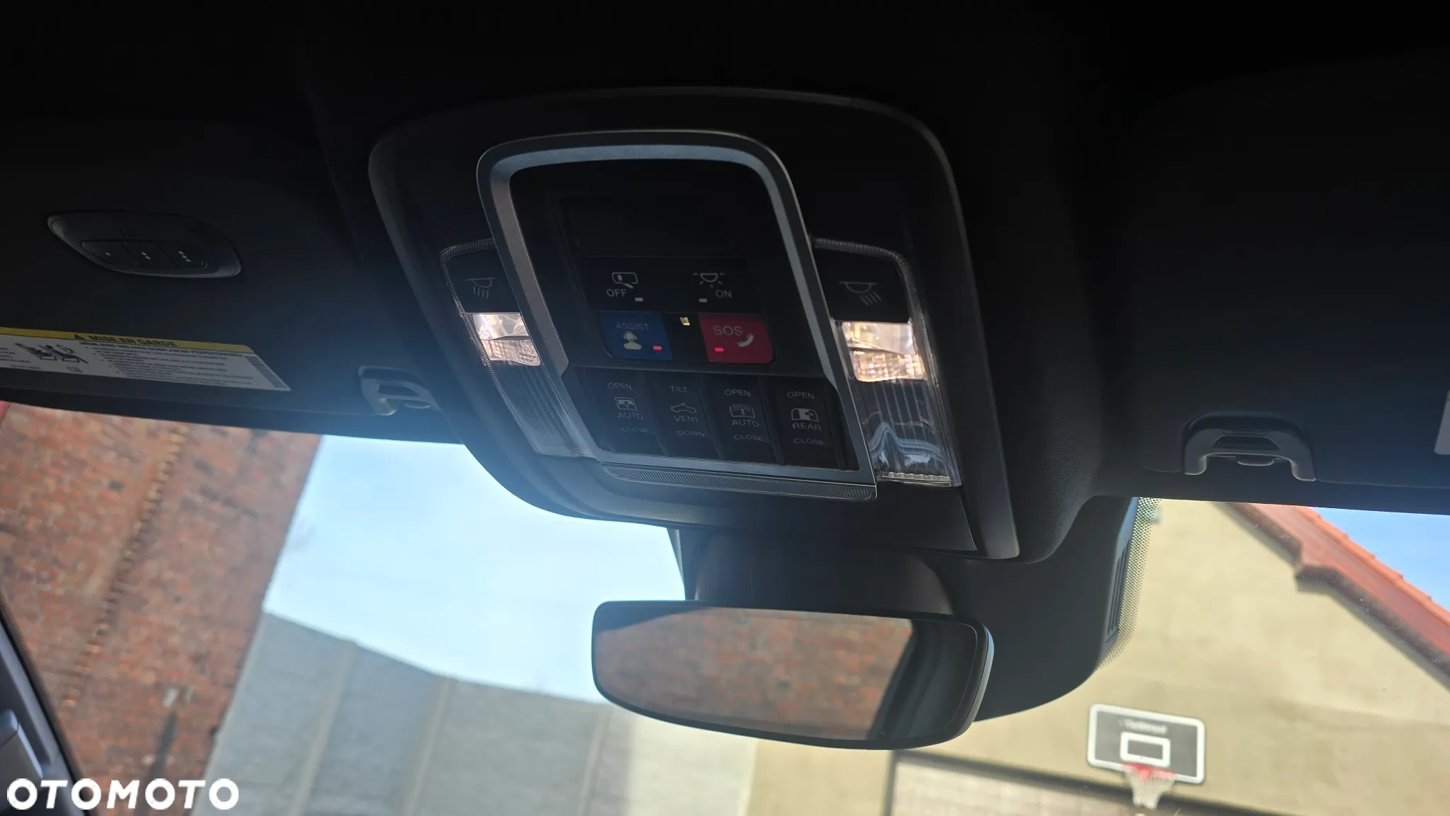 RAM 1500 Crew Cab Rebel - 24