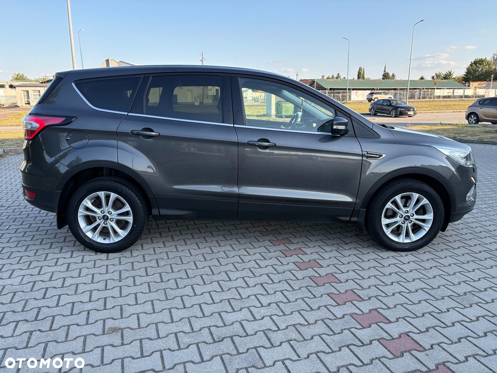 Ford Kuga 2.0 TDCi 4x2 Titanium - 16