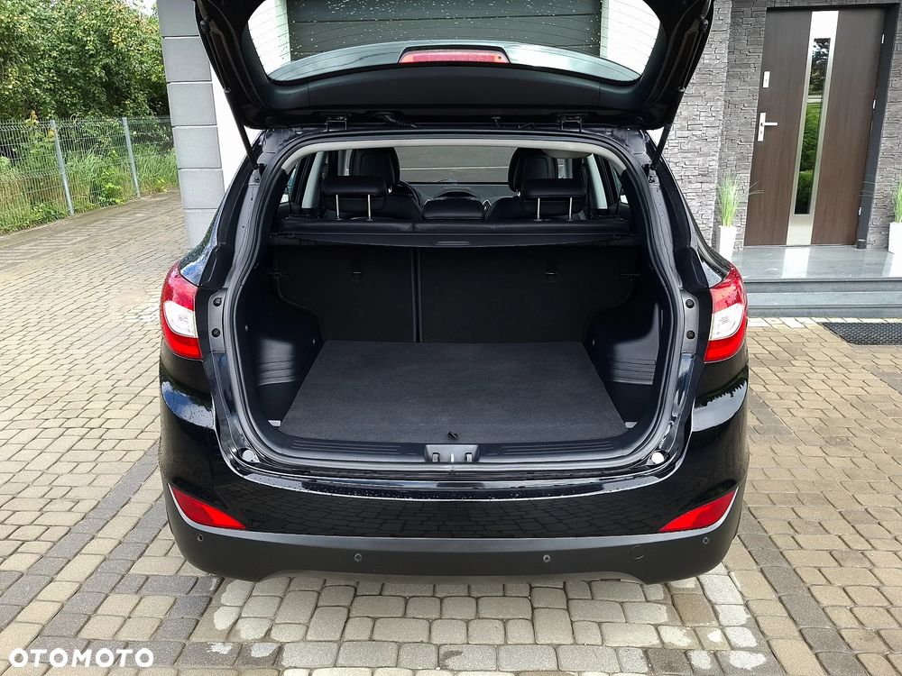 Hyundai ix35 1.7 CRDi 2WD blue Finale Gold - 13