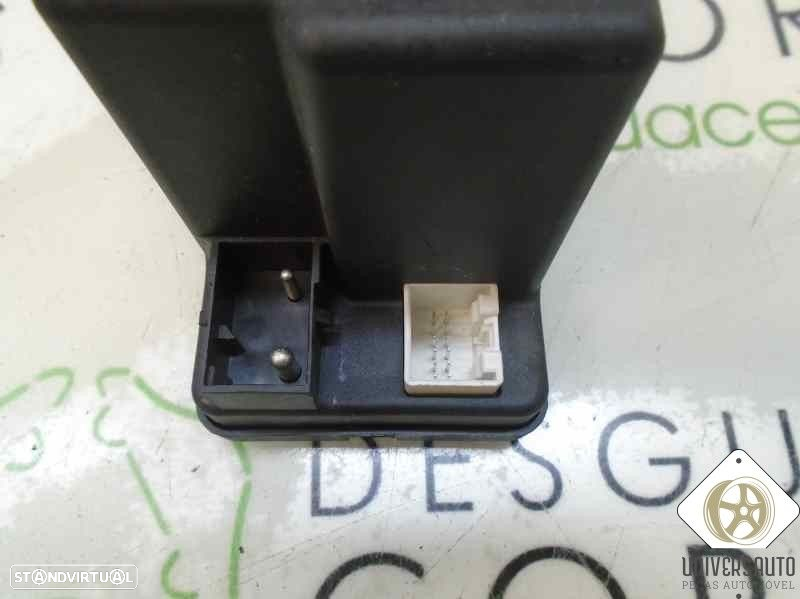 BOMBA DE FECHO AUDI A4 1999 - 2
