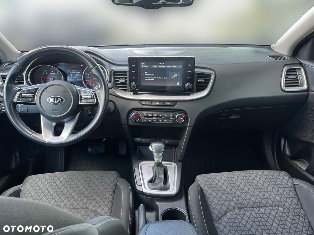 Kia Ceed - 19