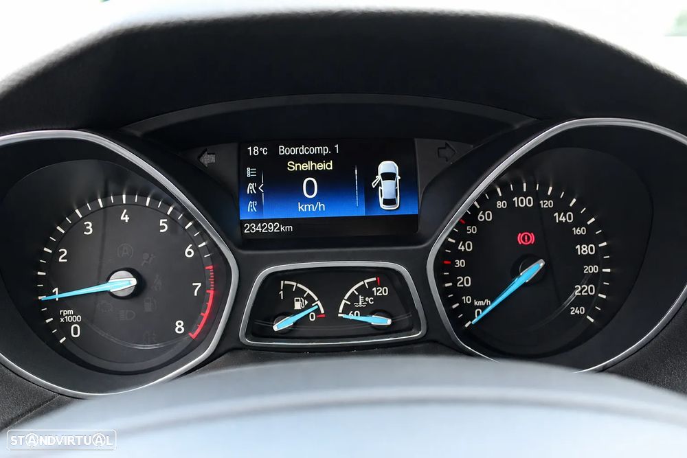 Ford Focus 1.0 EcoBoost S&S ACTIVE DESIGN - 13
