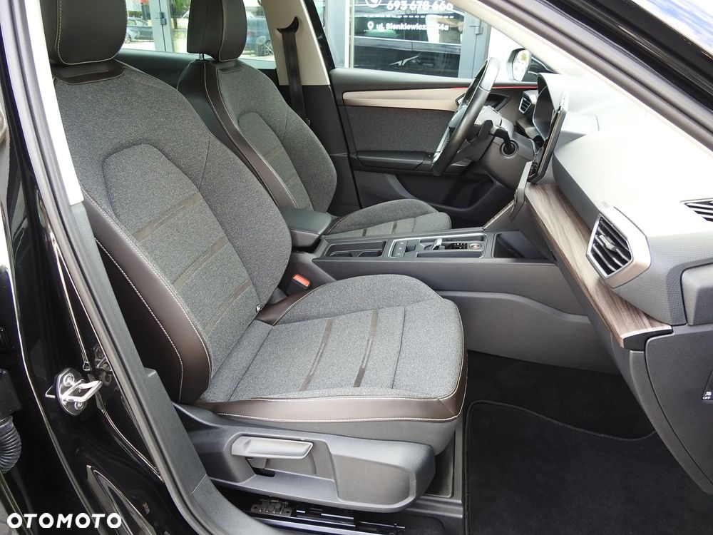 Seat Leon 1.5 eTSI Xcellence DSG - 25