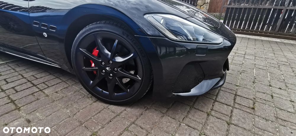 Maserati GranTurismo S Automat - 2