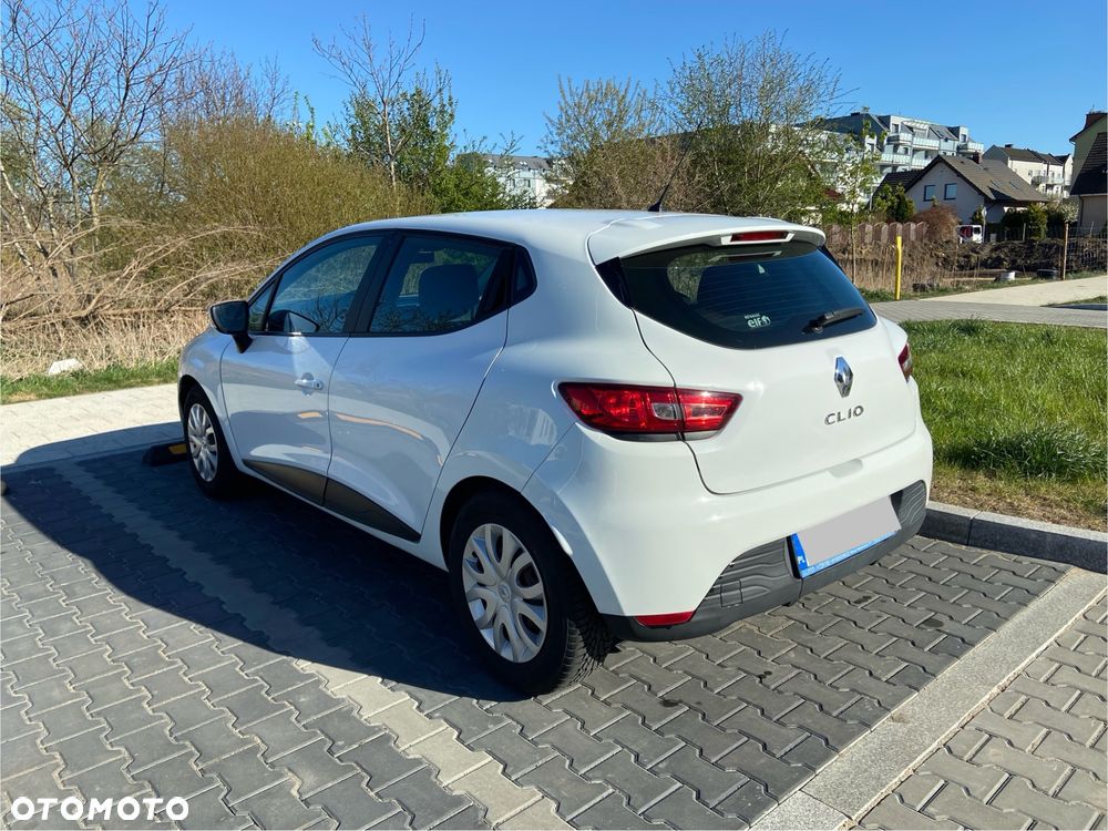 Renault Clio - 6