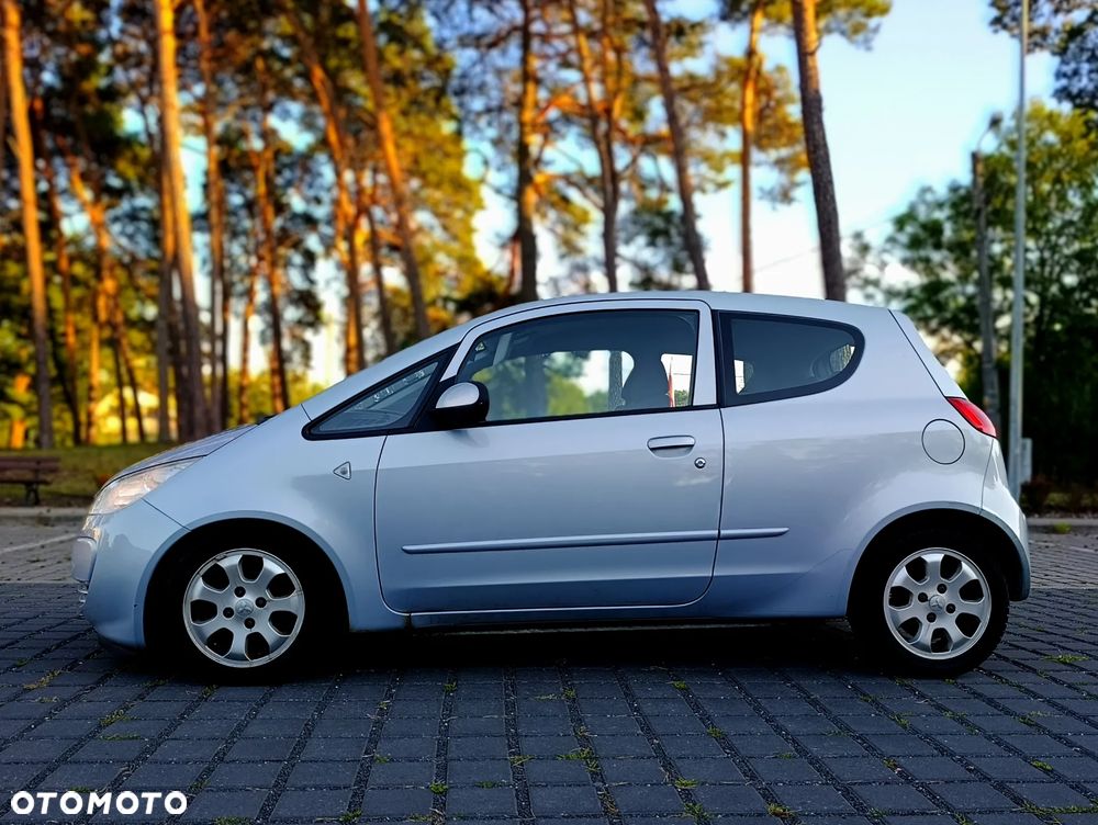 Mitsubishi Colt - 1