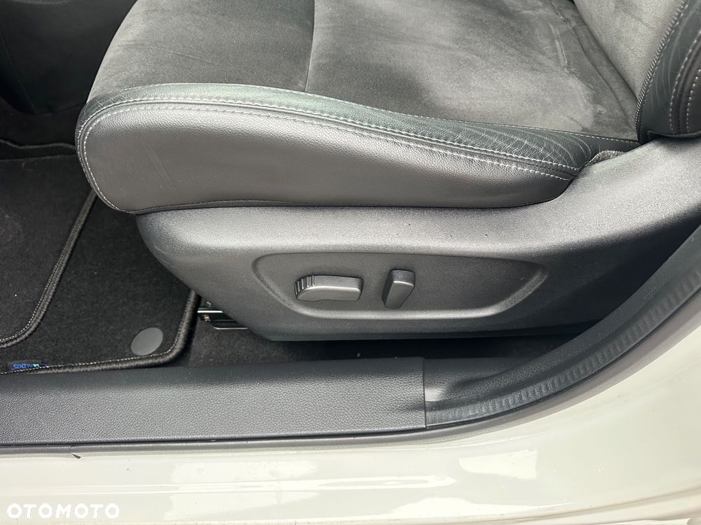 Nissan Qashqai 1.6 DIG-T Tekna+ - 10