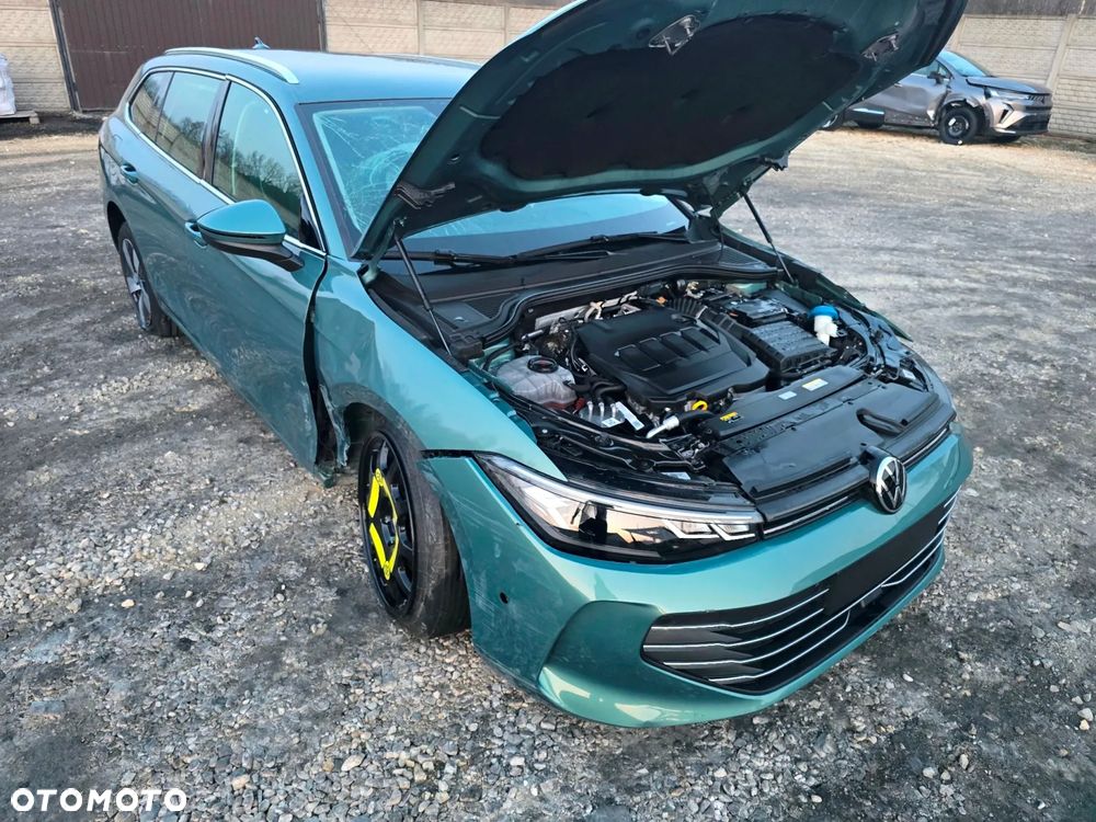 Volkswagen Passat 2.0 TDI EVO Essence DSG - 24