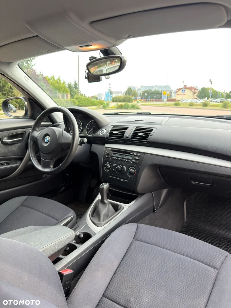 BMW Seria 1 116i - 15