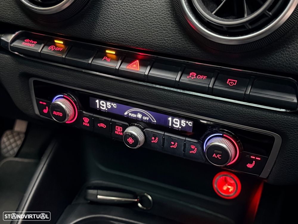 Audi A3 Sportback 2.0 TDI S line Sport Pack - 32