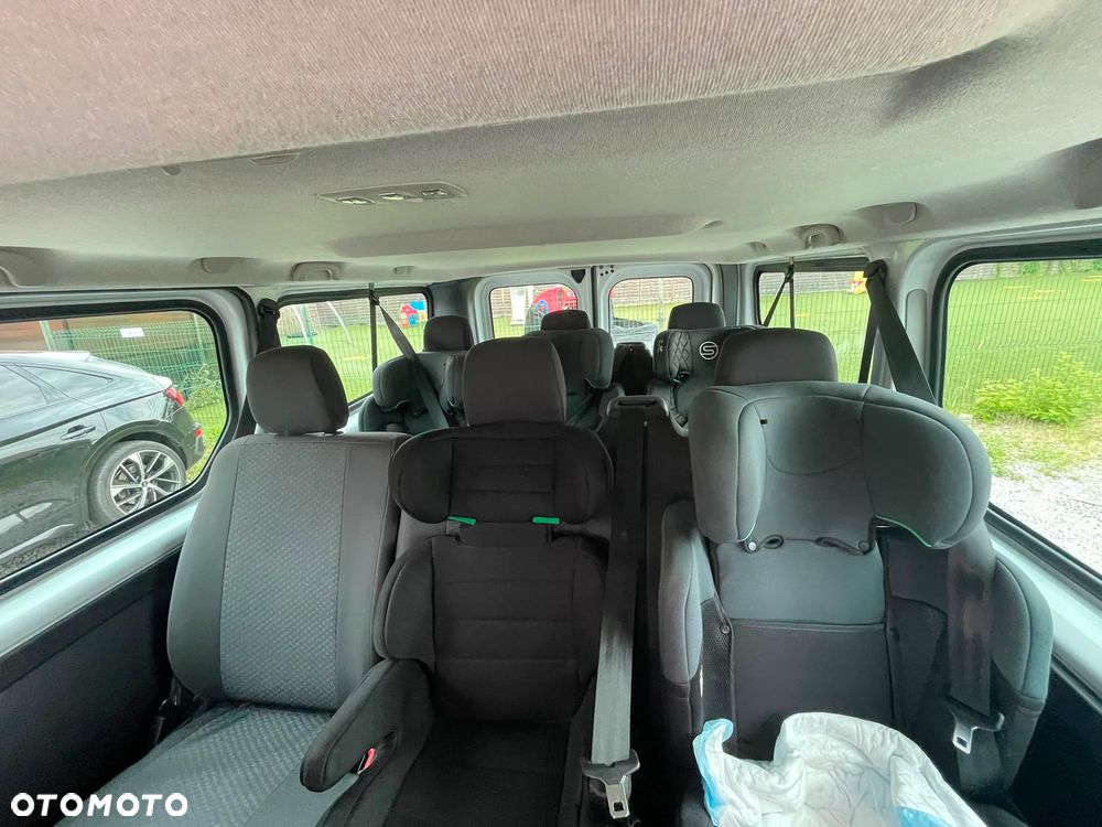 Renault Trafic 2.0 dCi EDC - 6