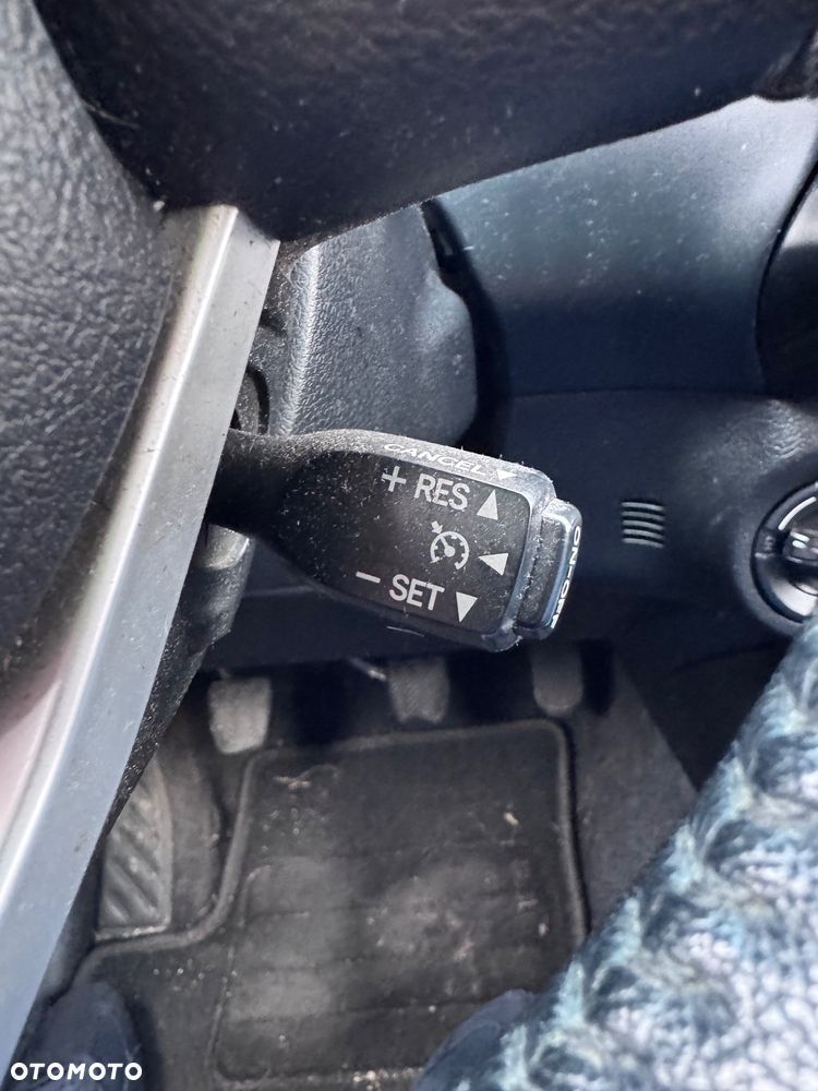 Toyota Hilux 2.4 D-4D Extra Cab DLX 4x4 - 10