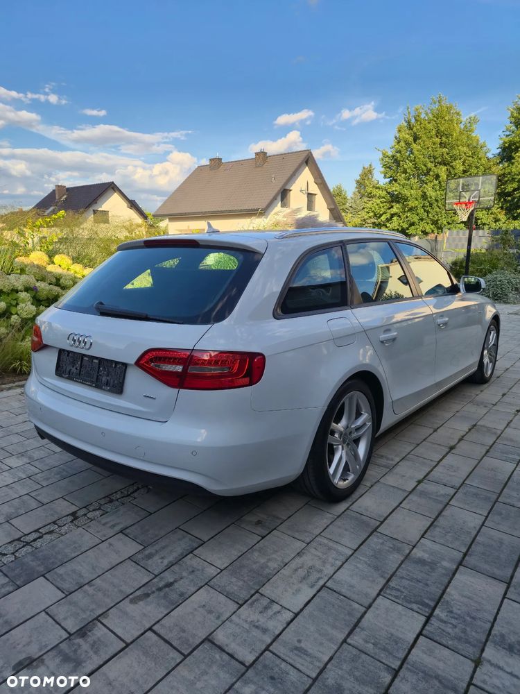 Audi A4 Avant 2.0 TDI DPF quattro S tronic S line Sportpaket - 11