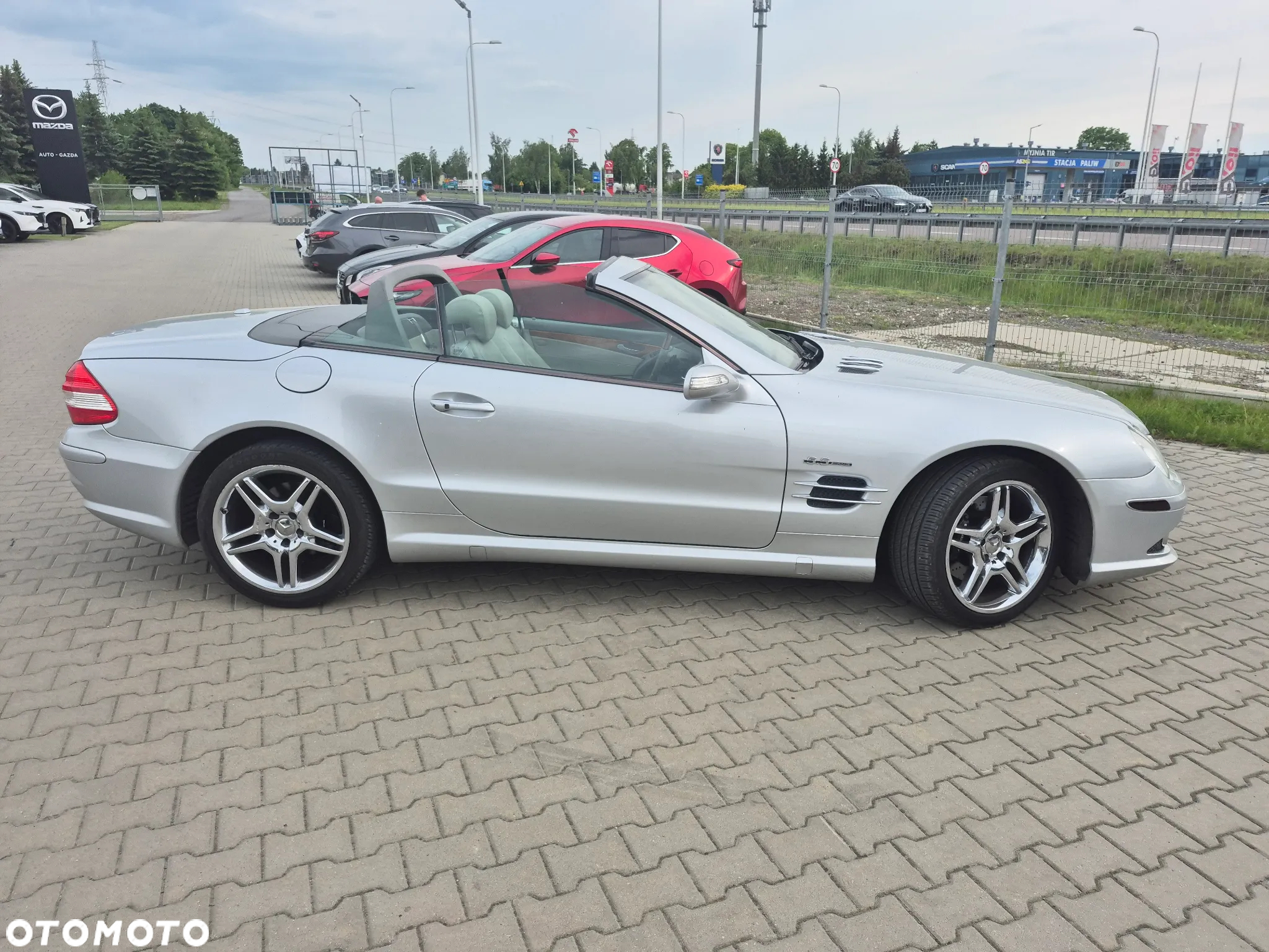 Mercedes-Benz SL - 10