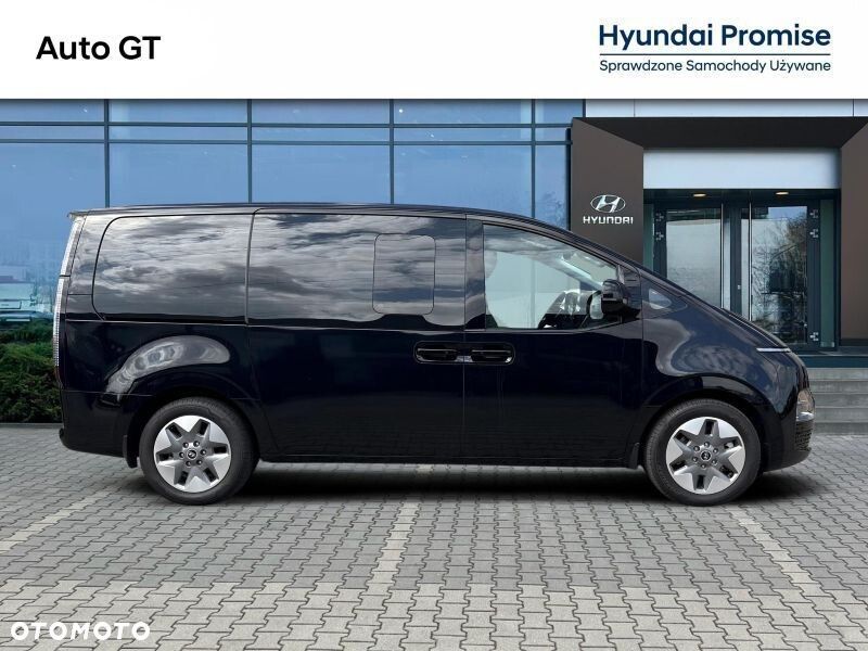 Hyundai Staria 1.6 T-GDI HEV Smart VIP - 22
