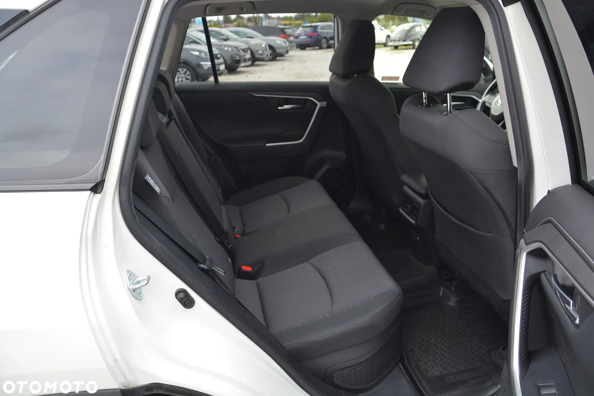 Toyota RAV4 2.5 Hybrid Comfort 4x2 - 12