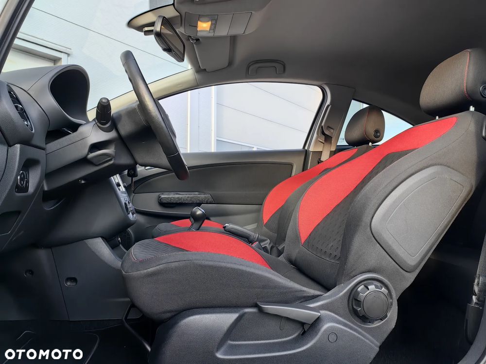 Opel Corsa 1.6T GSI - 6