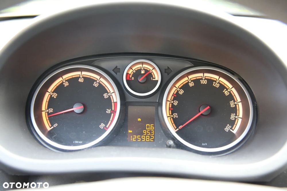 Opel Corsa 1.4 16V Energy - 18