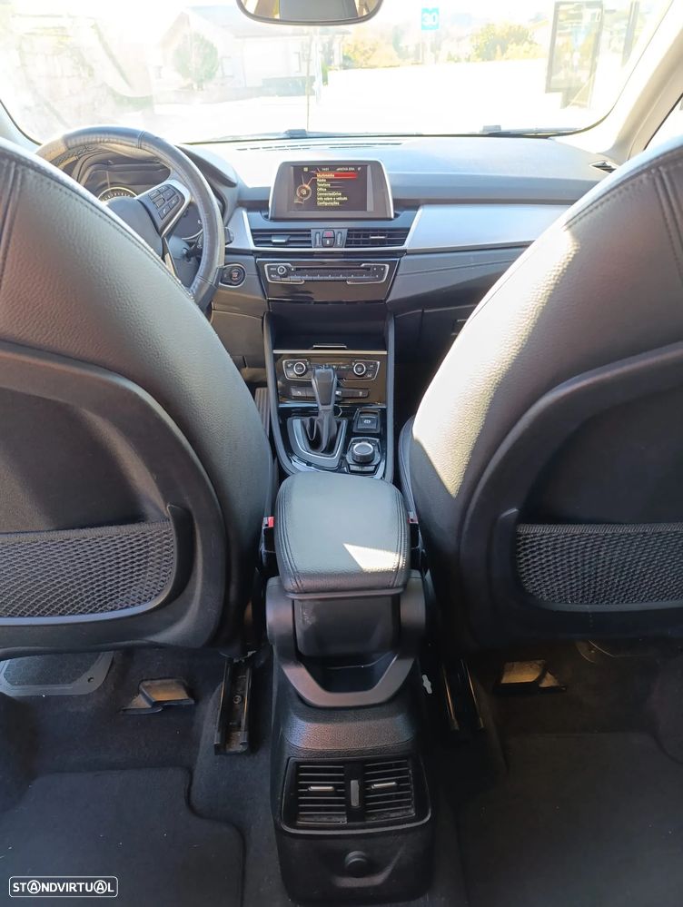 BMW 218 Active Tourer d Line Luxury Auto - 15