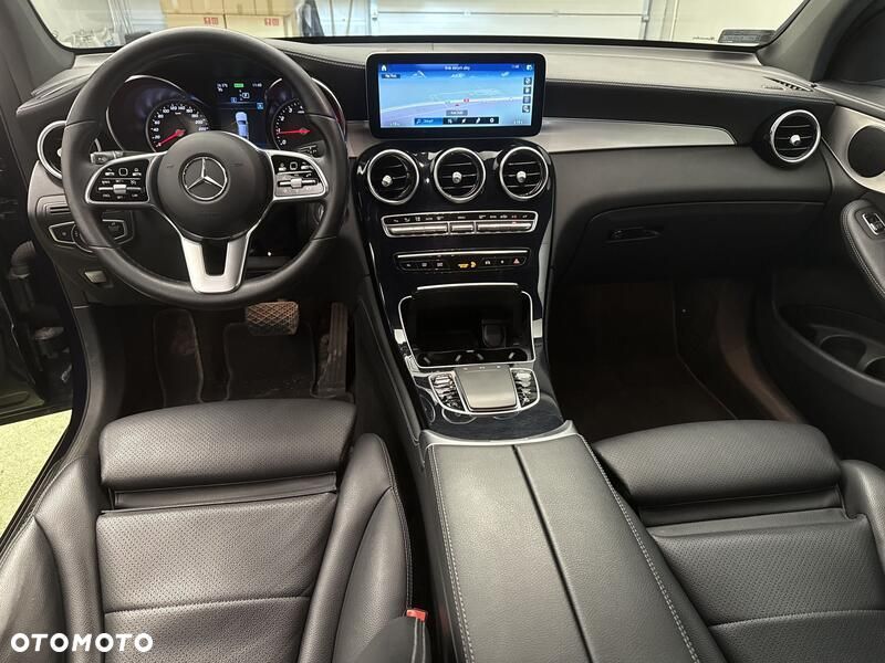 Mercedes-Benz GLC - 22