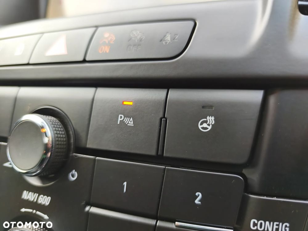 Opel Insignia 1.8 Cosmo - 28