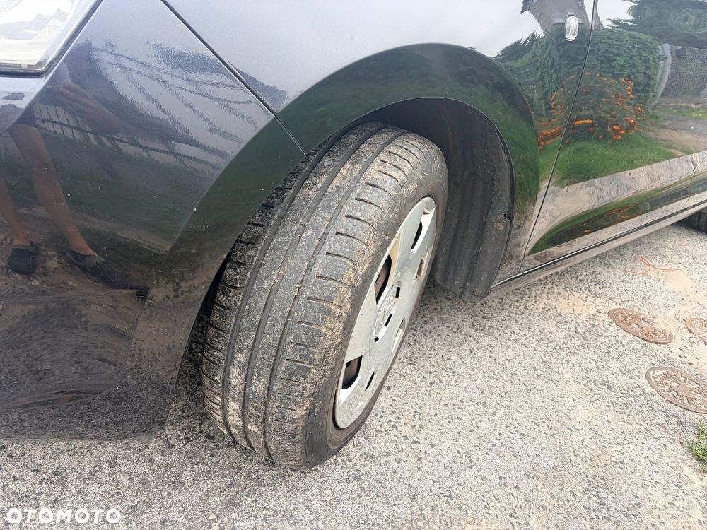 Skoda RAPID 1.6 TDI DPF Edition - 7