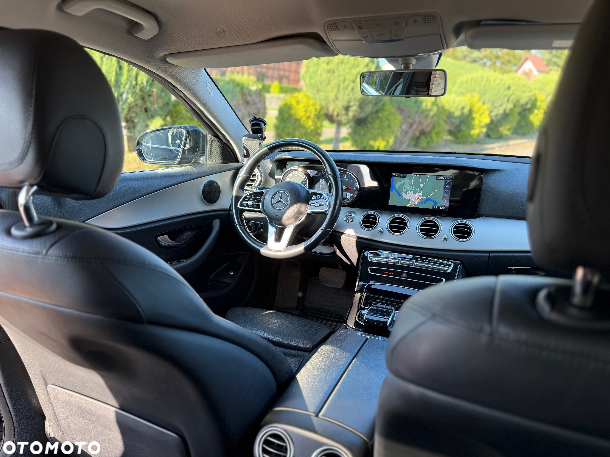 Mercedes-Benz Klasa E 200 d 9G-TRONIC - 29