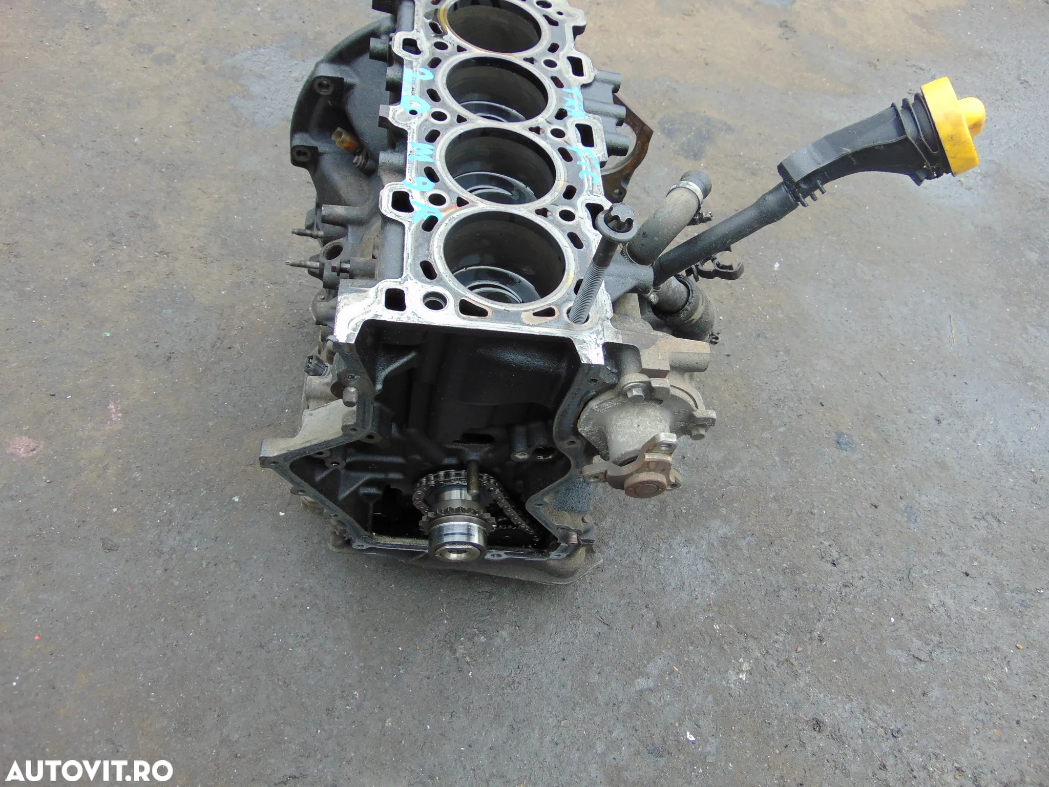 Bloc motor Renault Trafic 2.0 Opel Vivaro bloc motor ambielat vibrochen pistoane biele 2.0 euro 5 euro 5 M9R - 4