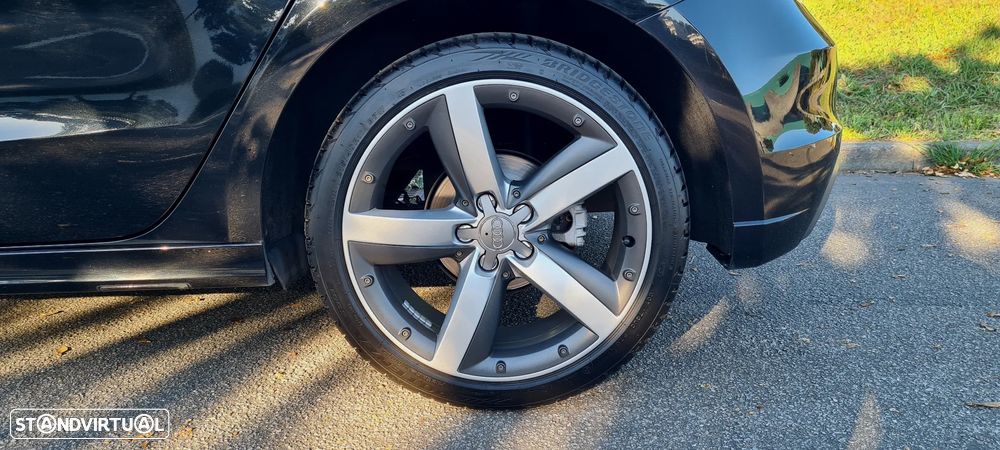 Audi A1 1.6 TDI S-line - 22