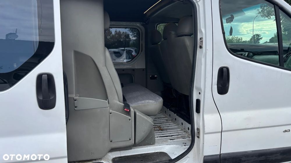 Renault TRAFIC - 6