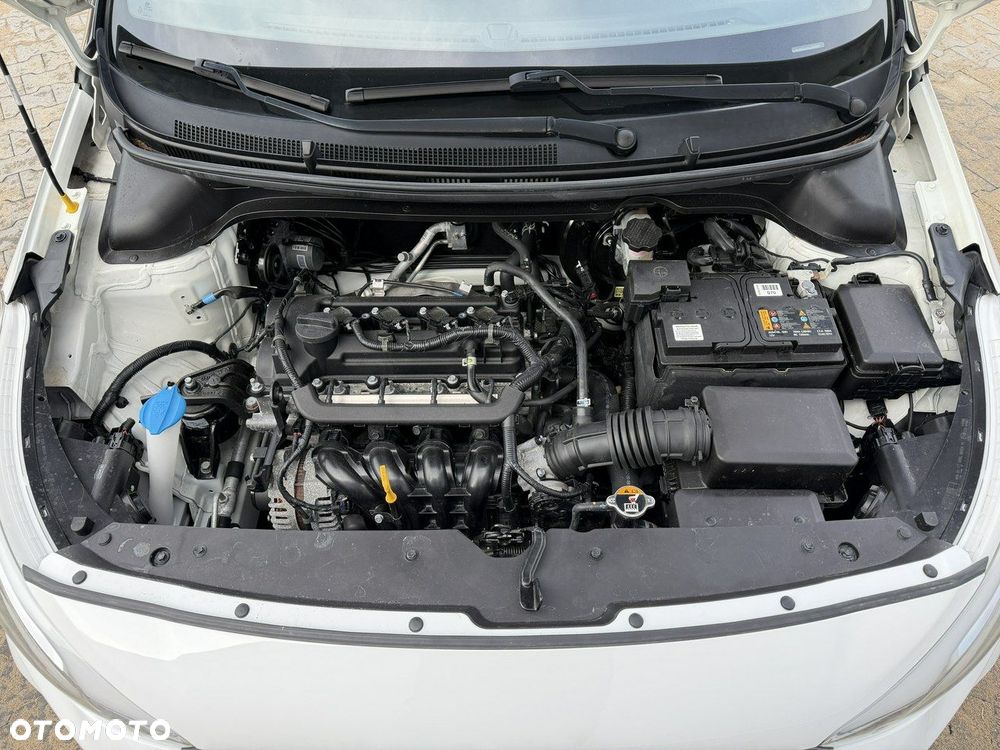 Hyundai i20 blue 1.2 YES!+ - 5