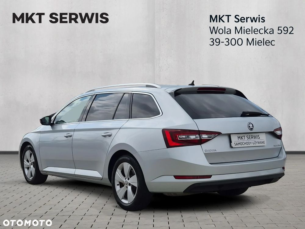 Skoda Superb 2.0 TDI 4x4 Style DSG - 3