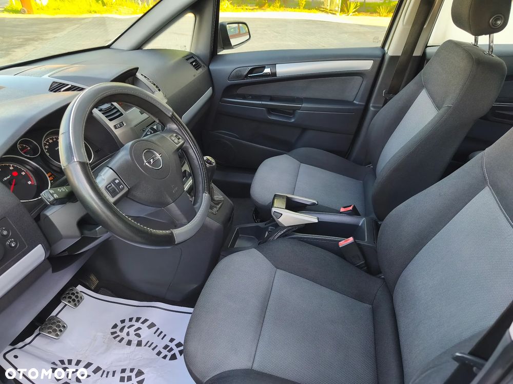Opel Zafira 1.9 CDTI Enjoy - 23
