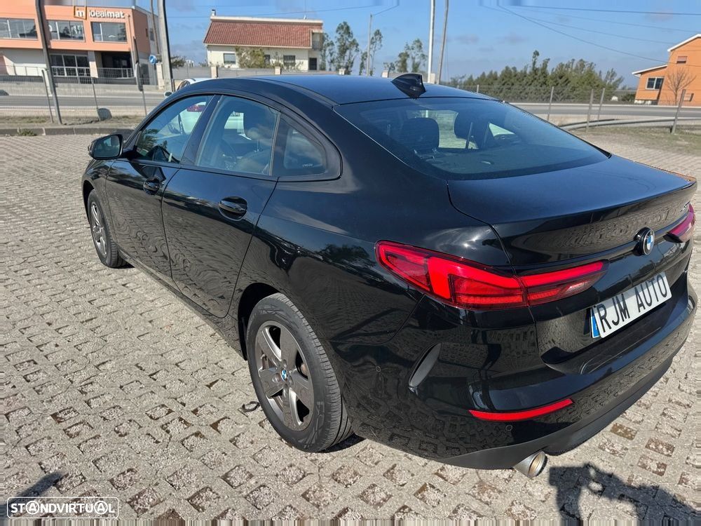 BMW 218 - 6