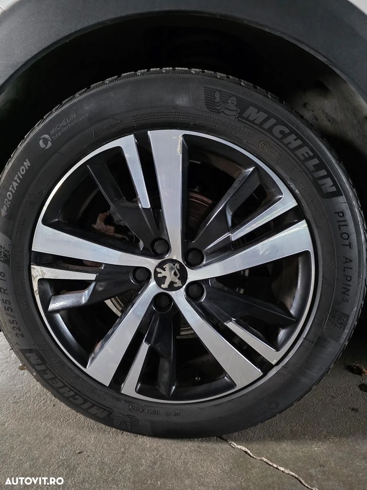Peugeot 3008 1.5 BlueHDI S&S EAT8 Allure - 8