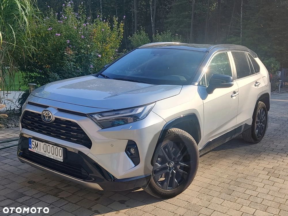 Toyota RAV4 - 1