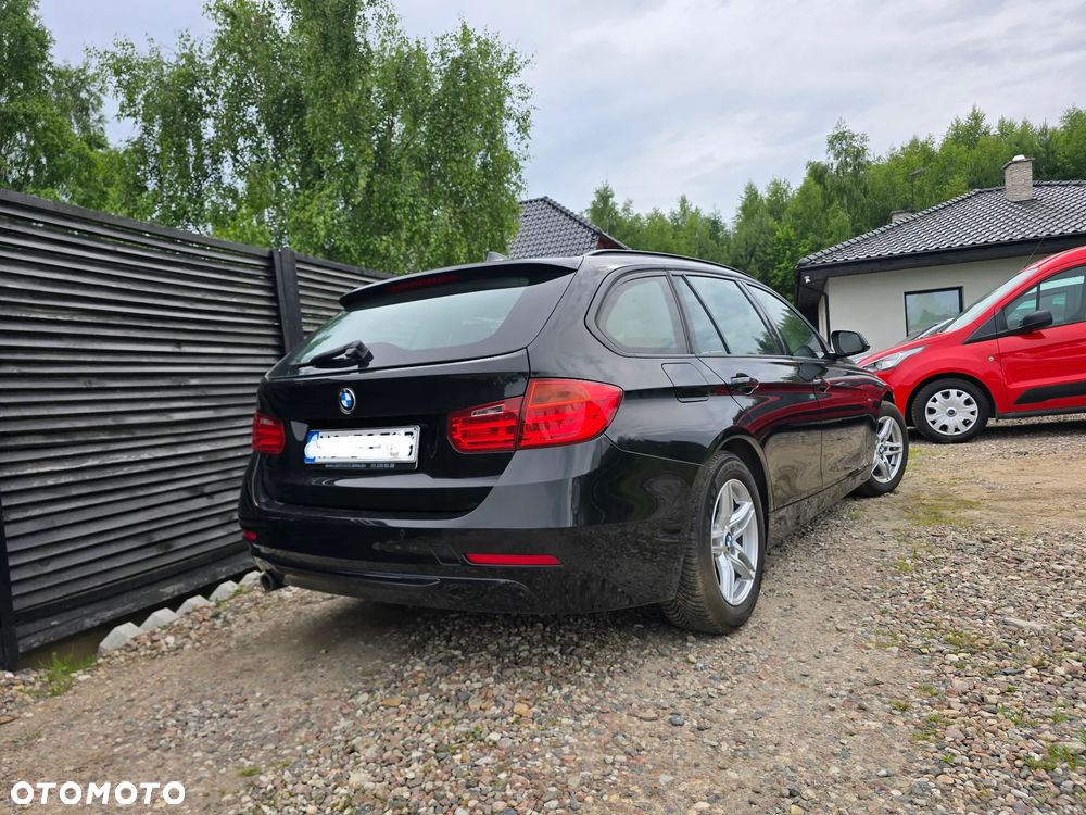 BMW Seria 3 318d DPF Edition Sport - 2
