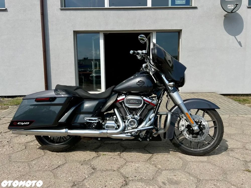 Harley-Davidson CVO Street Glide - 5