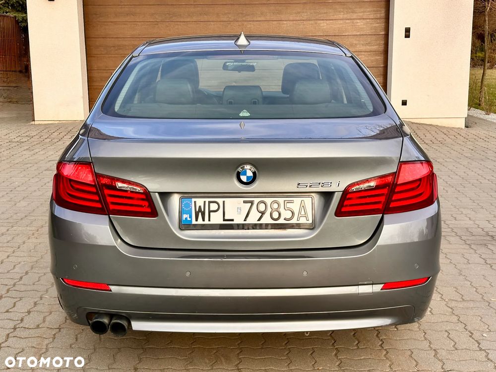 BMW Seria 5 - 10