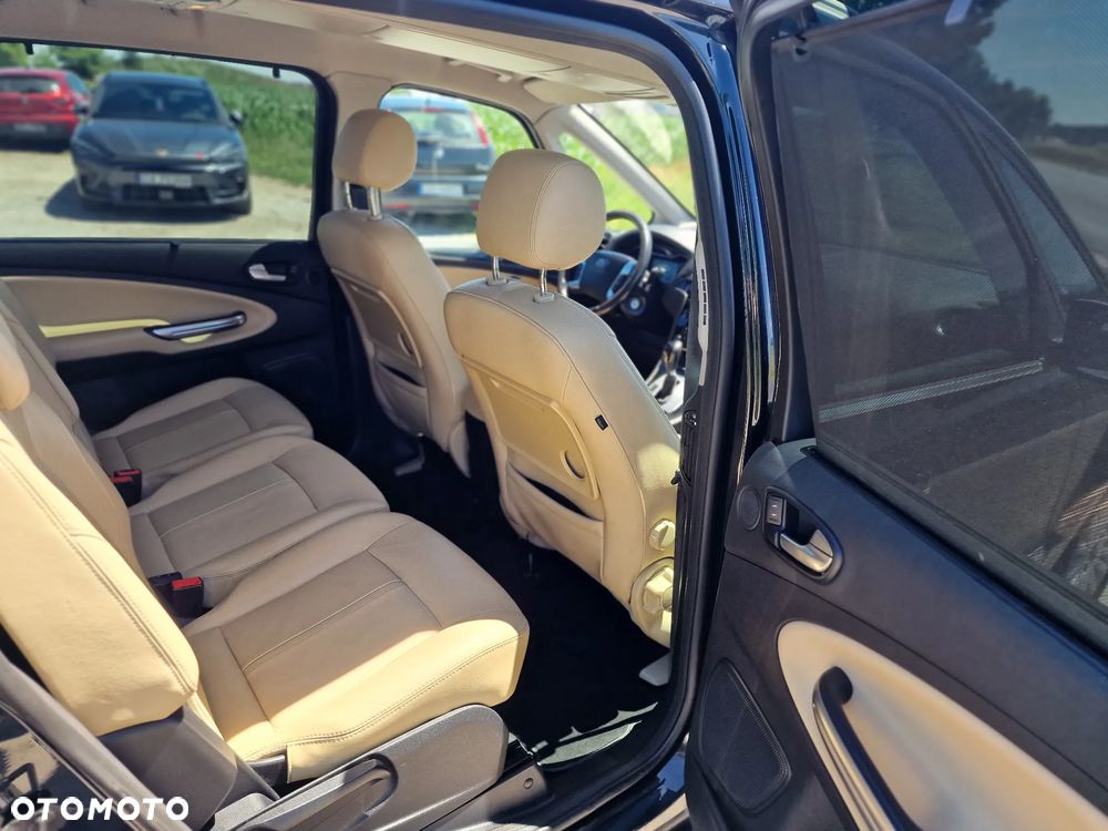 Ford Galaxy 2.0 TDCi Platinium X (Titanium) MPS6 - 26