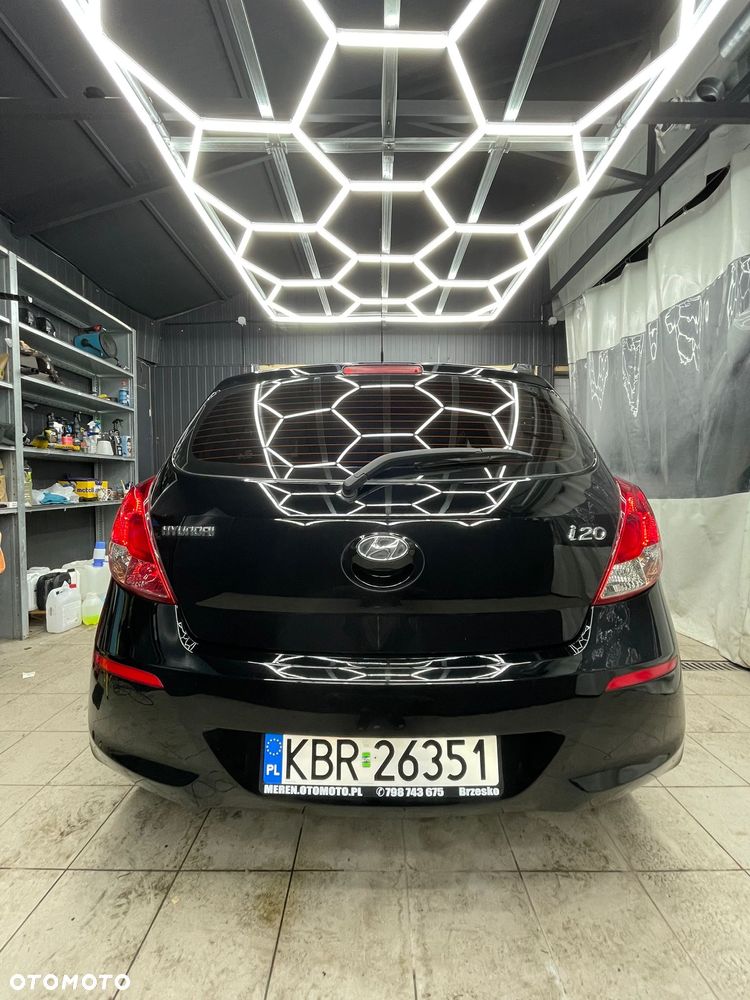 Hyundai i20 1.2 Trend - 11