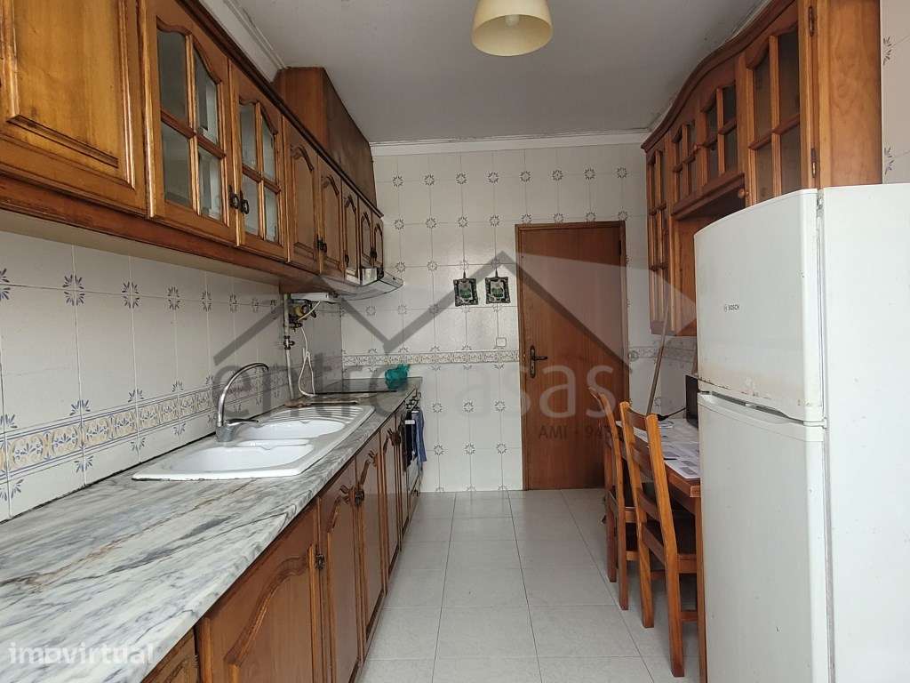 T3 com Garagem Dupla e Sótão Conforto, Espaço e Localização Privile...