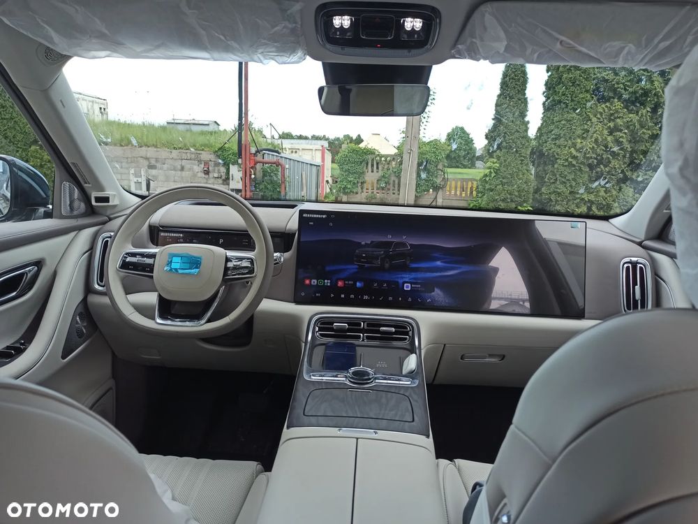 Geely M9 - 13